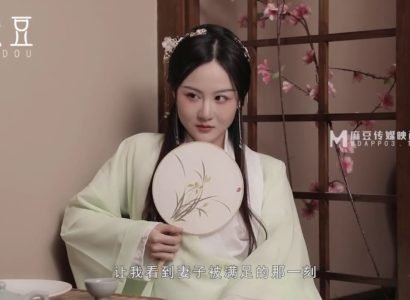 Hoàng hậu lén lút ngoại tình với em trai vua